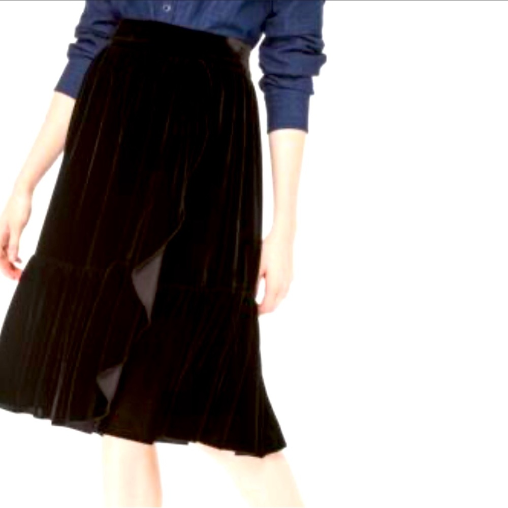 Kate spade $299 velvet black ruffle front skirt size 0